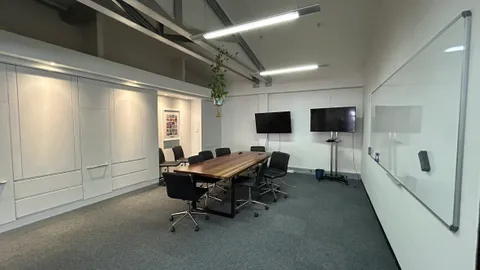 Hill House, 43 Somerset Road, Green Point 4th floor (6).